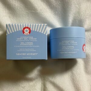 First Aid Beauty Hydrating Dewy Gel Cream Moisturizer